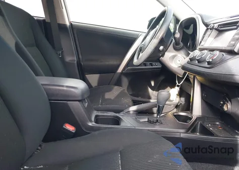 2018 Toyota Rav4 Le z USA, uszkodzony, nr VIN JTMBFREV7JD253214